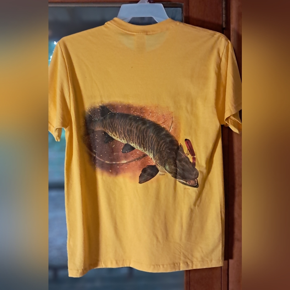 Vintage "It's Just Me" Fishing T-Shirt